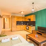 Mistrzejowice Studio - Park, Tram & Bus Nearby - By Rentujemy